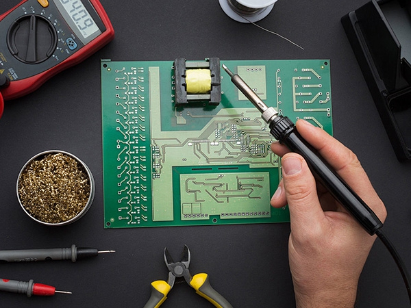 ESD防护在PCB与PCBA中的关键技术与应用指南